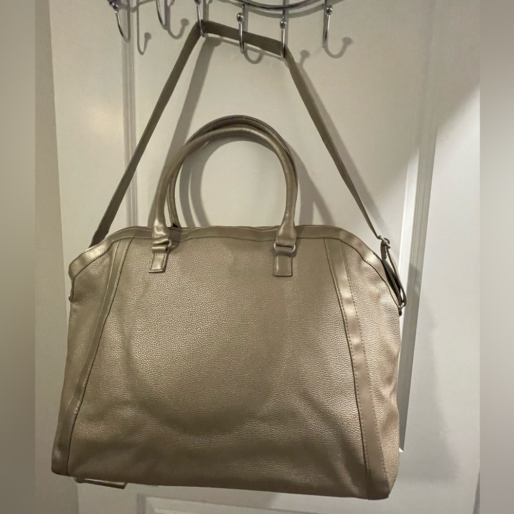 EUC ULTA Golden Brass Shade Overnight Bag W/Double Handle Strap & Shoulder Strap
